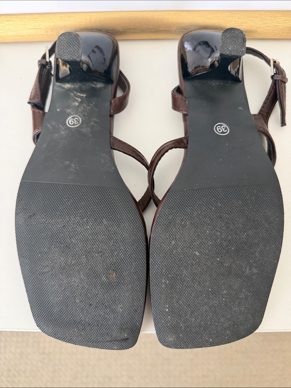Minimalist Brown Leather Slingback Sandals - Picture 4 of 4